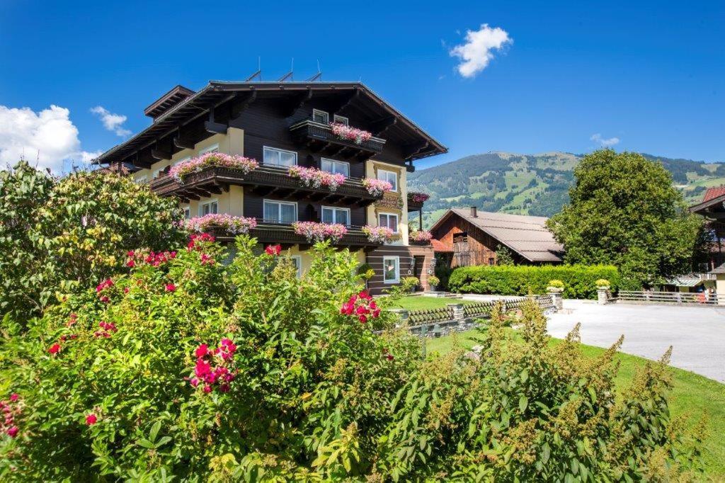 ホテル Garni Roesslhof ホラースバッハ・イム・ピンツガウ エクステリア 写真